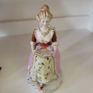 VINTAGE ~ MARUYAMA OCCUPIED JAPAN PORCELAIN READING WOMAN FIGURINE